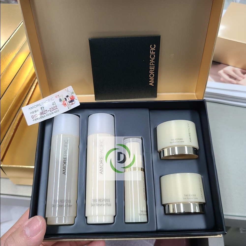 Amore Pacific Set mini Amore pacific 5 items.